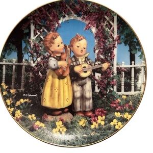 22. M.J. Hummel 'Little Musicians' Collector Plate